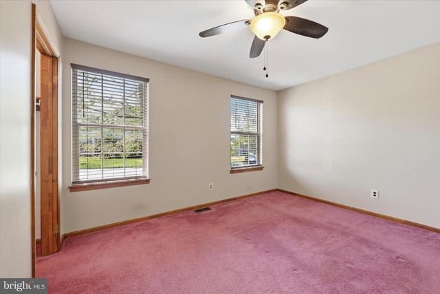 50 HIGHLAND AVE, Sicklerville, NJ 08081