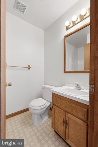 50 HIGHLAND AVE, Sicklerville, NJ 08081