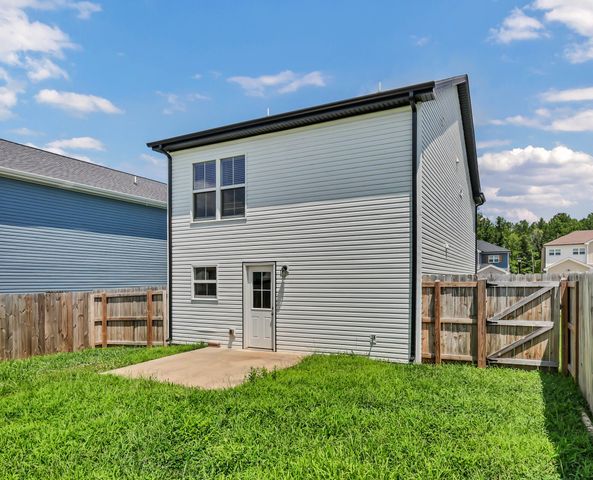 144 Quarry Ridge Rd, Clarksville, TN 37043