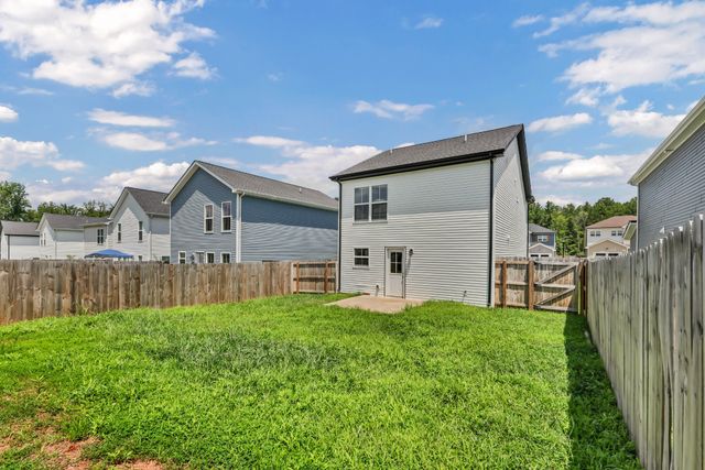 144 Quarry Ridge Rd, Clarksville, TN 37043