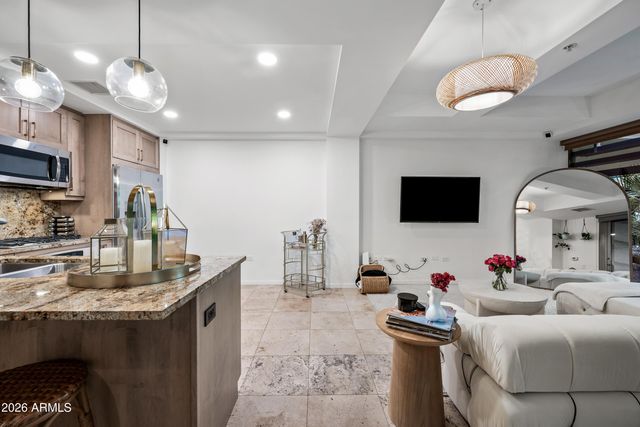 7151 E Rancho Vista Drive E 1009, Scottsdale, AZ 85251