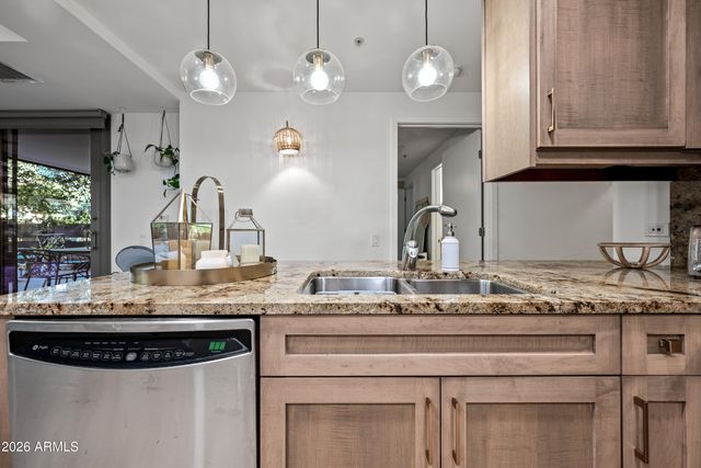 7151 E Rancho Vista Drive E 1009, Scottsdale, AZ 85251