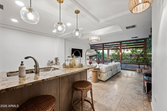 7151 E Rancho Vista Drive E 1009, Scottsdale, AZ 85251