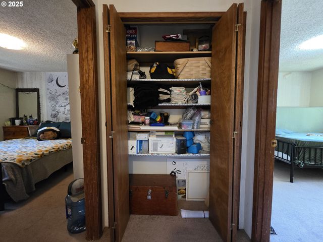 4545 RIDENOUR St, Roseburg, OR 97470