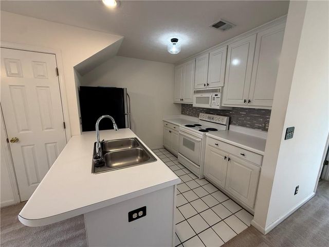 2820 Florence Drive, Gainesville, GA 30504