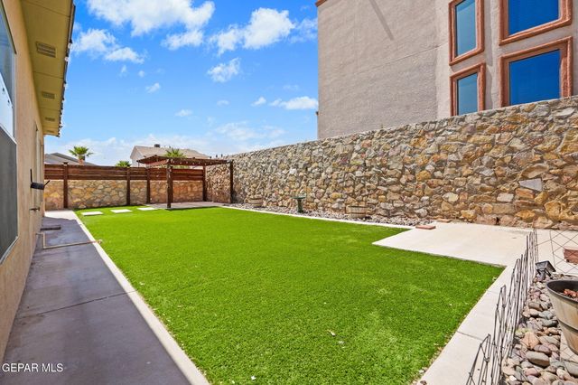 12813 COZY COVE Avenue, El Paso, TX 79938
