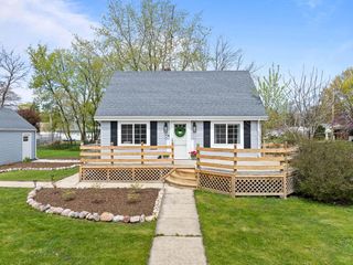 112 E Page STREET, Elkhorn, WI 53121