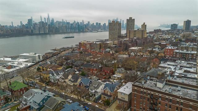 17 77TH ST, North Bergen, NJ 07047