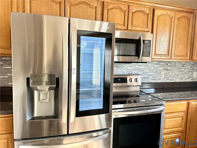 5022 Abilene Rd, Farmville, VA 23901