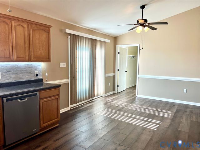 5022 Abilene Rd, Farmville, VA 23901