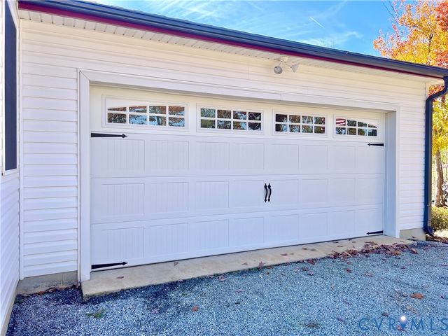 5022 Abilene Rd, Farmville, VA 23901