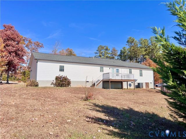 5022 Abilene Rd, Farmville, VA 23901