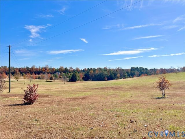 5022 Abilene Rd, Farmville, VA 23901