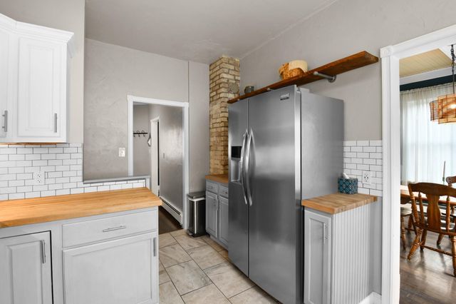 451 16th Avenue S, Fargo, ND 58103