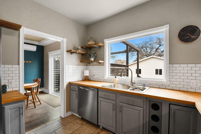 451 16th Avenue S, Fargo, ND 58103