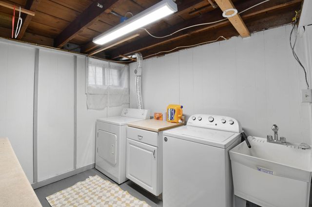 451 16th Avenue S, Fargo, ND 58103