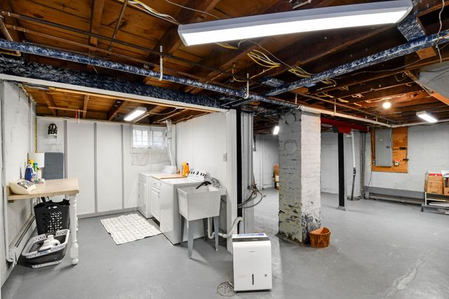 451 16th Avenue S, Fargo, ND 58103