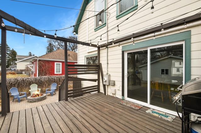 451 16th Avenue S, Fargo, ND 58103