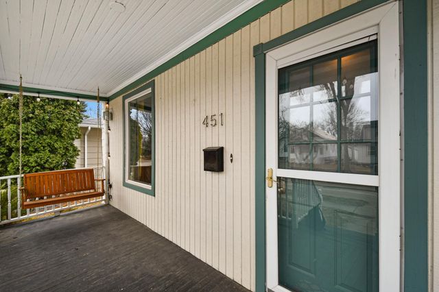 451 16th Avenue S, Fargo, ND 58103