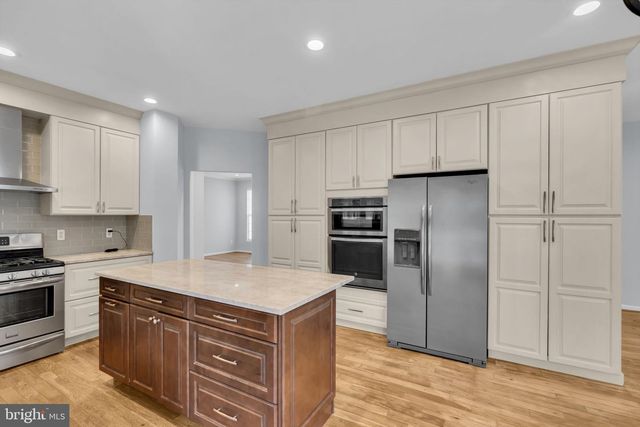 43553 DEMPSEY LN, Chantilly, VA 20152