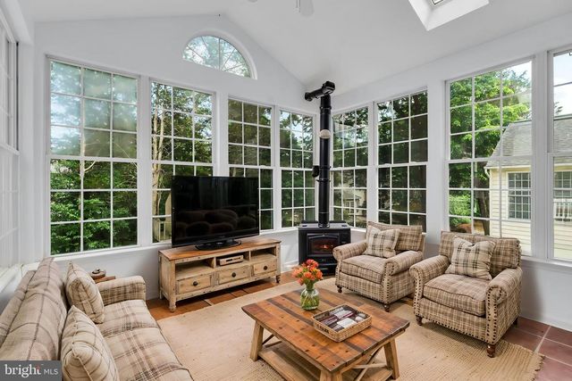 43553 DEMPSEY LN, Chantilly, VA 20152
