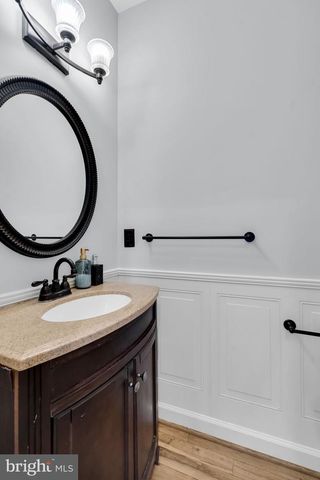 43553 DEMPSEY LN, Chantilly, VA 20152
