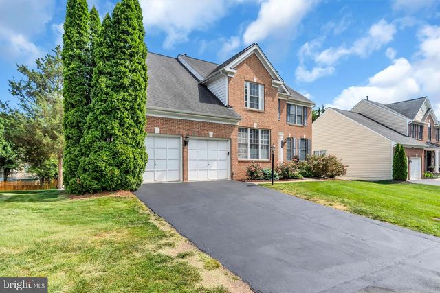 43553 DEMPSEY LN, Chantilly, VA 20152