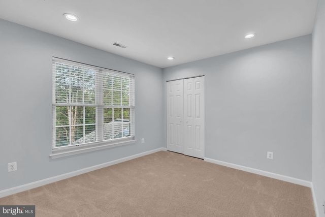 43553 DEMPSEY LN, Chantilly, VA 20152