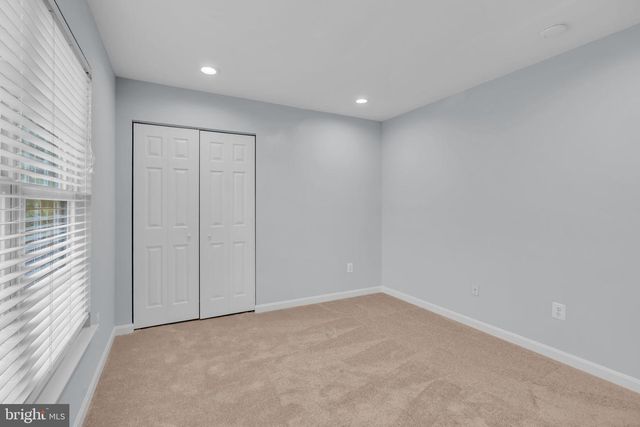 43553 DEMPSEY LN, Chantilly, VA 20152