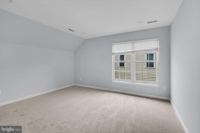 43553 DEMPSEY LN, Chantilly, VA 20152