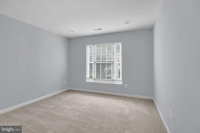 43553 DEMPSEY LN, Chantilly, VA 20152