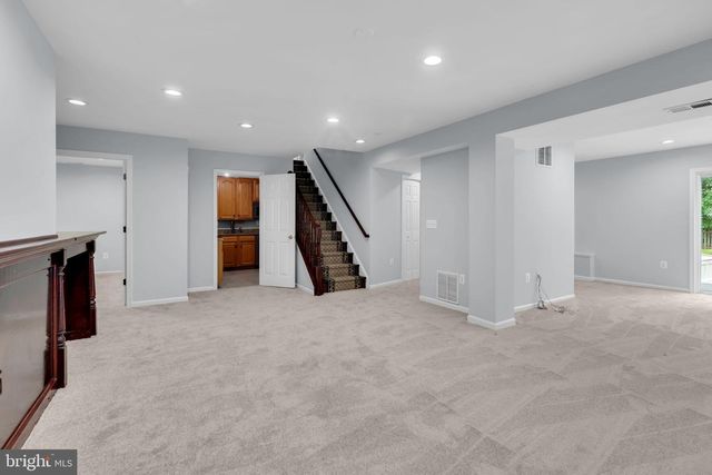 43553 DEMPSEY LN, Chantilly, VA 20152