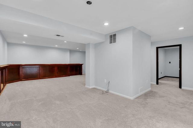 43553 DEMPSEY LN, Chantilly, VA 20152