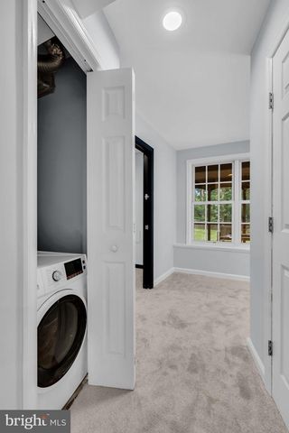 43553 DEMPSEY LN, Chantilly, VA 20152