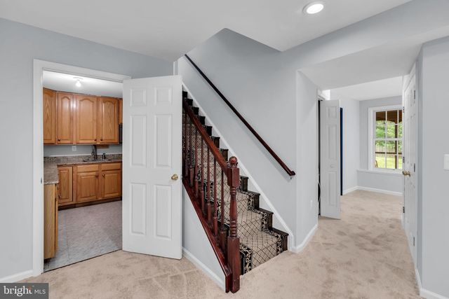 43553 DEMPSEY LN, Chantilly, VA 20152