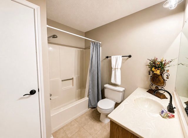 2202 Carriage Estates Road, Sherman, TX 75092