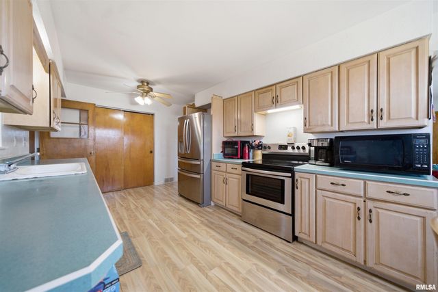 2841 ALLENTOWN Road, Pekin, IL 61554