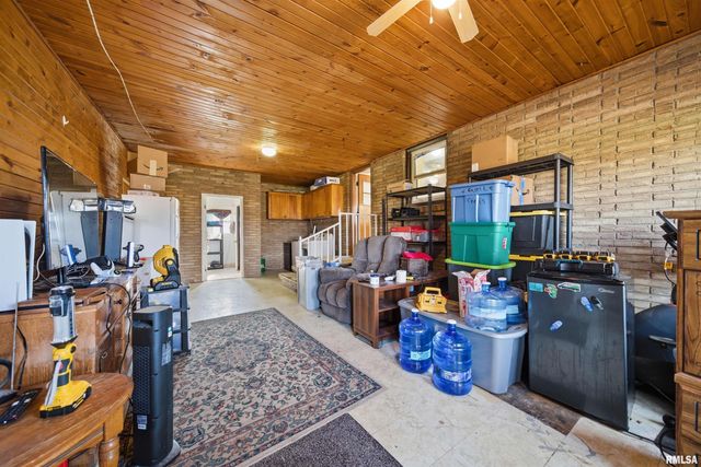 2841 ALLENTOWN Road, Pekin, IL 61554