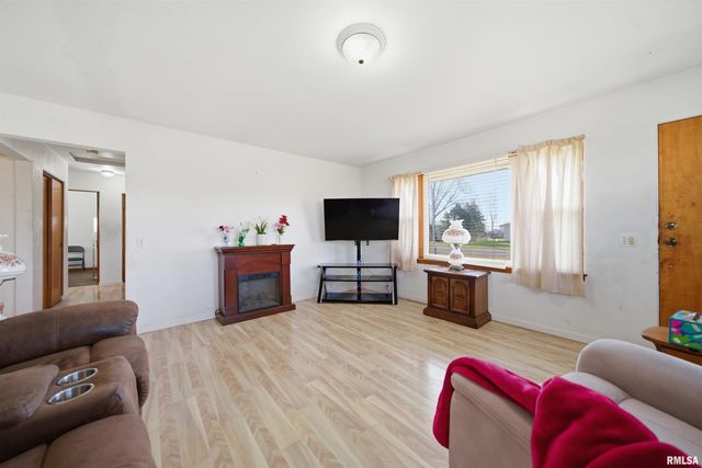 2841 ALLENTOWN Road, Pekin, IL 61554