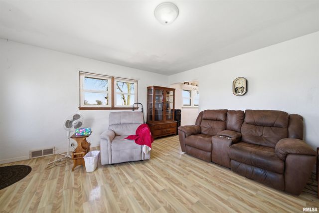 2841 ALLENTOWN Road, Pekin, IL 61554