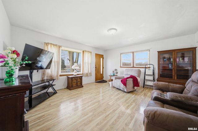 2841 ALLENTOWN Road, Pekin, IL 61554