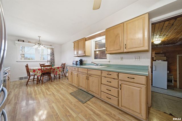 2841 ALLENTOWN Road, Pekin, IL 61554