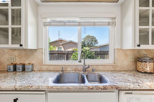 1113 Tokay Cmn, Livermore, CA 94550