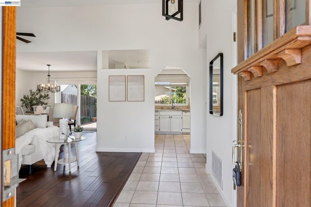 1113 Tokay Cmn, Livermore, CA 94550