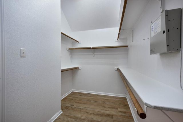 12409 CENTRAL PARK DR, Austin, TX 78732