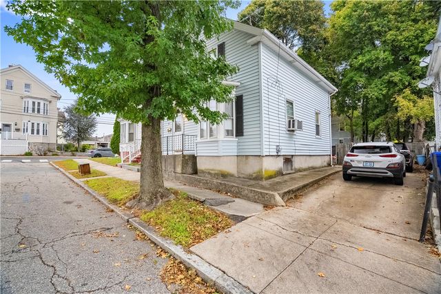 81 Pomona Avenue, Providence, RI 02908