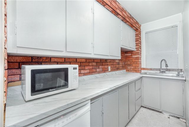 81 Pomona Avenue, Providence, RI 02908