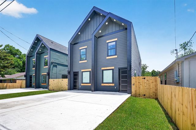 7836 Nashville St Unit B Street, Houston, TX 77028