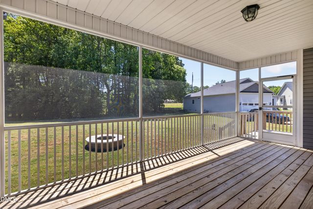 191 Stratocastor Drive, Zebulon, NC 27597