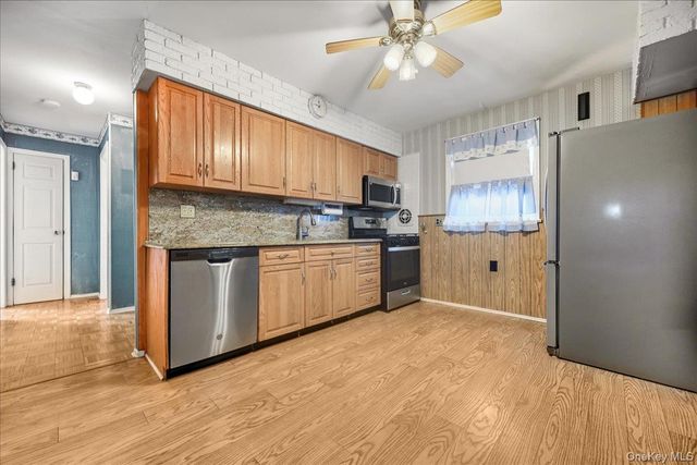 26 Terrace Avenue, Floral Park, NY 11001